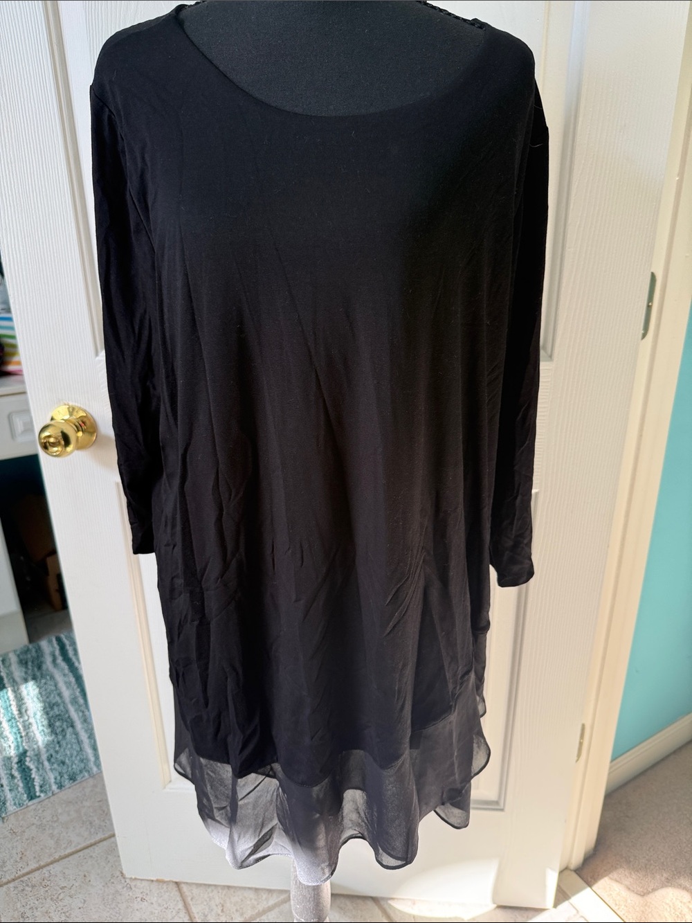 Vince Camuto Rich Black Flowing Tunic Top